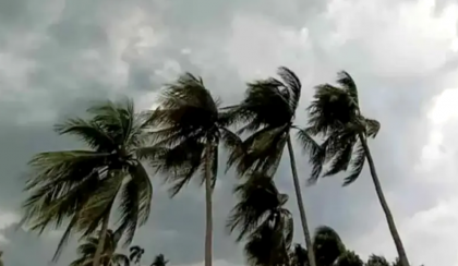 দুপুরের মধ্যে ১০ জেলায় ঝড়বৃষ্টির আভাস, নদীবন্দরে ১ নম্বর সতর্কসংকেত