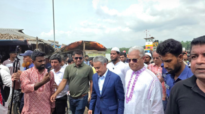 ‘স্বপ্নের সেতু’ পরিদর্শনে গিয়ে অবরুদ্ধ সেতুমন্ত্রী, বাউফলে উত্তেজনা