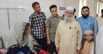 শিবগঞ্জ উপজেলা স্বাস্থ্য কমপ্লেক্সে আকস্মিক পরিদর্শনে এমপি ড. কেরামত আলী