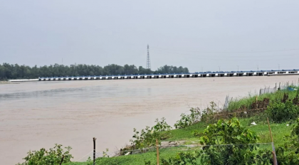 ভারতের পাহাড়ি ঢলে ফের বাড়ছে তিস্তার পানি, বন্যার শঙ্কায় নদীপাড়ের মানুষ