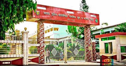 পুলিশের মোটরসাইকেল ছিনতাইয়ে অভিযুক্ত ৩ পুলিশ সদস্য