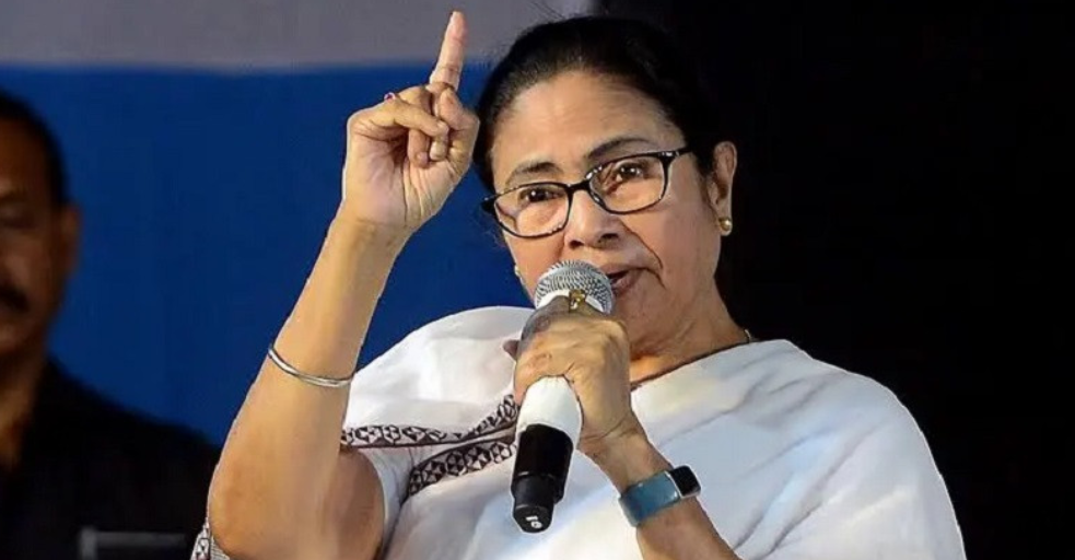 আমি মুখ খুললে বাংলাদেশ উত্তাল হয়ে যাবে: ওসমান হাদি হত্যা প্রসঙ্গে মমতা আমি মুখ খুললে বাংলাদেশ উত্তাল হয়ে যাবে: ওসমান হাদি হত্যা প্রসঙ্গে মমতা