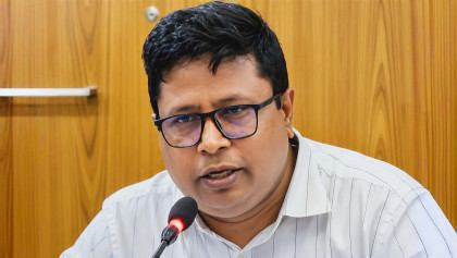 সিরাজগঞ্জে পৌর নির্বাহী কর্মকর্তার বিরুদ্ধে একক কর্তৃত্বের অভিযোগ

