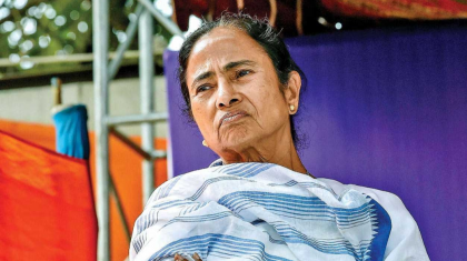 জনরোষ ও পচা ডিম ছোড়ার ভয়ে বৈঠক বাতিল করলেন মমতা