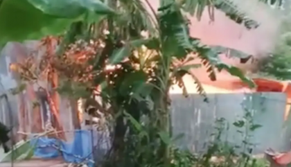 পাবনায় কিশোরীকে ধষর্ণ-হত্যার জেরে আসামিদের বাড়িতে আগুন, দগ্ধ হয়ে নিহত ৩