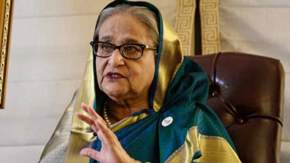 অবসরের সিদ্ধান্ত বদলালেন পলাতক শেখ হাসিনা