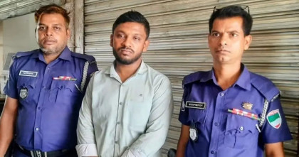 ডাক্তার পরিচয়ে রোগী দেখতেন, অবশেষে ছয় মাসের কারাদণ্ড