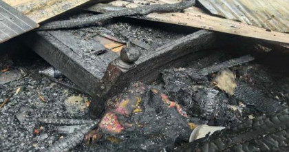 বাঁশখালীতে অগ্নিকাণ্ডে পাঁচ বসতঘর পুড়ে ছাই, ক্ষয়ক্ষতি ১৫ লাখ টাকার বেশি
