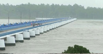 উজান থেকে নেমে আসা ঢলে বাড়ছে তিস্তার পানি