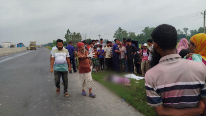 কামারখন্দে অজ্ঞাত নারীর থেঁতলানো লাশ উদ্ধার
