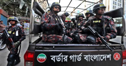 রাজধানীর গুরুত্বপূর্ণ এলাকায় বিজিবির কড়া নিরাপত্তা মোতায়েন
