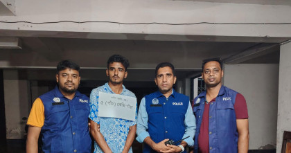 ভোলায় স্কুল ব্যাগে সুকৌশলে গাঁজা পাচারকালে যুবক আটক 