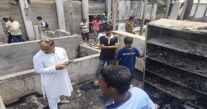 মধুখালীতে আগুনে পুড়ল ২৭ বছরের ব্যবসা, ডেকোরেটর মালিকের দাবি কোটি টাকার ক্ষতি