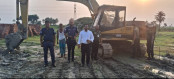 অবৈধভাবে মাটি কাটার বিরুদ্ধে অভিযান, লালপুরে এক্সকাভেটরের দুই ব্যাটারি জব্দ

