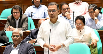 রোহিঙ্গাদের ফেরাতে আন্তর্জাতিক চাপ বাড়ানোর তাগিদ প্রধানমন্ত্রীর