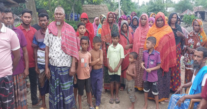 চুয়াডাঙ্গায় বিএনপির নাম ভাঙিয়ে হয়রানির অভিযোগ, ক্ষুব্ধ গ্রামবাসীর সংবাদ সম্মেলন