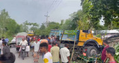 নীলফামারীতে সড়ক দুর্ঘটনায় চালকসহ একই পরিবারের নিহত তিন  