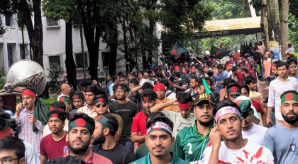 ফিরে দেখা: ১২ জুলাই সংঘর্ষের পরও রাজপথে শিক্ষার্থীরা