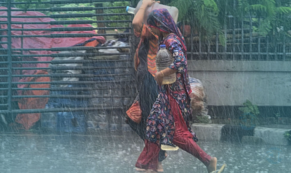 ১৭ বছরে ঢাকায় দ্বিতীয় সর্বোচ্চ বৃষ্টি, আরও পাঁচ দিন ভারি বর্ষণের শঙ্কা