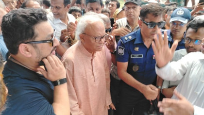 সরকার সর্বোচ্চ দায়বদ্ধতা নিয়ে বন্যার্ত মানুষের পাশে রয়েছে: রুহুল কবির রিজভী