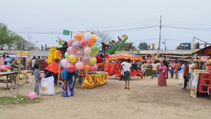 খেলার মাঠ দখলে বিপাকে শিশু-কিশোররা