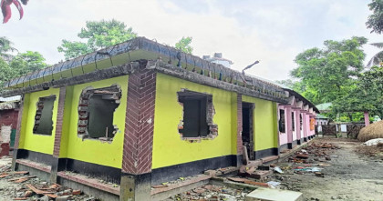 আলফাডাঙ্গায় কলেজছাত্র হত্যার জেরে প্রতিপক্ষের বাড়িতে হামলা-ভাঙচুরের অভিযোগ