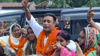 জামিনে বেরিয়ে আবারও ভিজিএফ কার্ড প্রতারণা