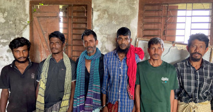 ব্রাহ্মণবাড়িয়ার আখাউড়ায় মাদকবিরোধী অভিযান: ৩৮০ গ্রাম গাঁজাসহ গ্রেপ্তার ছয়