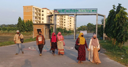 চুয়াডাঙ্গায় দুই পক্ষের উত্তেজনায় ফার্স্ট ক্যাপিটাল ইউনিভার্সিটি অনির্দিষ্টকালের জন্য বন্ধ ঘোষণা 