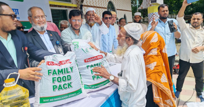 বাঁশখালীতে বন্যাদুর্গতদের পুনর্বাসনে কাজ চলছে, বললেন এনজিও ব্যুরো প্রধান ড. জাকারিয়া