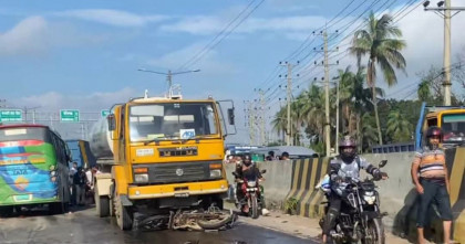 ধামরাইয়ে সড়ক দুর্ঘটনায় এইচএসসি পরীক্ষার্থীসহ নিহত দুই