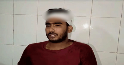 সংবাদ সংগ্রহ করতে গিয়ে হামলার শিকার সাংবাদিক আকাশ মাহমুদ 