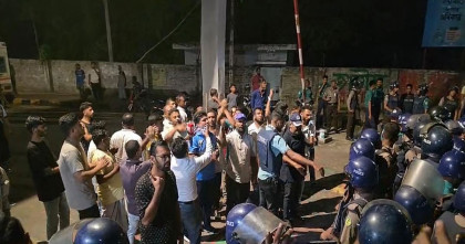 চট্টগ্রামে বিএনপি-এনসিপির মুখোমুখি অবস্থান ঘিরে উত্তেজনা
