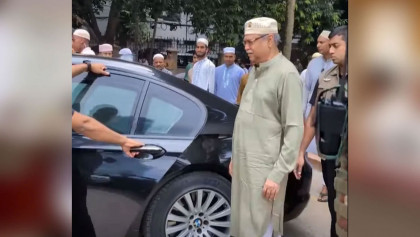 জুমার নামাজ পড়ে গাড়িতে উঠছিলেন চুপ্পু; পেছন থেকে শব্দ এলো ‘চোর’  