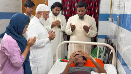 জুলাই পদযাত্রায় চোখ হারানো আলিফকে দেখতে হাসপাতালে জামায়াত আমির