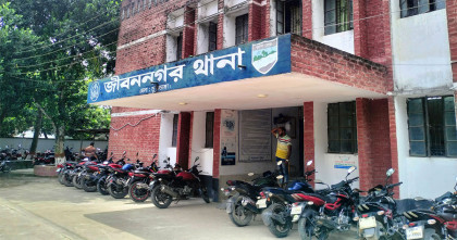 জীবননগরে মেরিনাকে অপহরণ ও ধর্ষণচেষ্টা, সঞ্জয়ের নামে অভিযোগ, নৈশপ্রহরীর সহায়তায় উদ্ধার