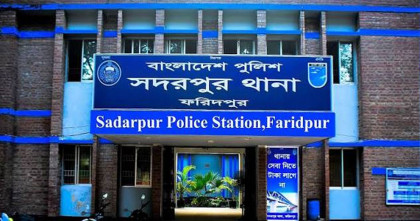ফরিদপুরের সদরপুরে ঘরের জানালা ভেঙে কিশোরীকে তুলে নিয়ে ধর্ষণ, গ্রেপ্তার ২