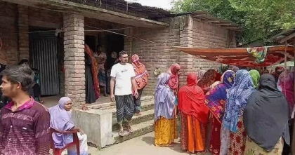 চুয়াডাঙ্গায় রাইস কুকারে ভাত রান্না করতে গিয়ে বিদ্যুৎস্পৃষ্টে গৃহবধুর মৃত্যু
