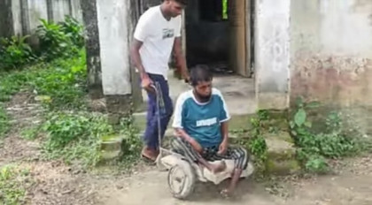 ভিক্ষা নয়, কর্মসংস্থান চান আনোয়ার