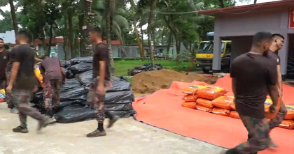 ব্রাহ্মণবাড়িয়ায় বালুভর্তি ডাম্প ট্রাকে কোটি টাকার ভারতীয় জিরা জব্দ