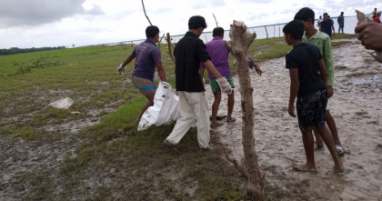 তেঁতুলিয়া নদীর তীর থেকে অজ্ঞাত যুবকের মরদেহ উদ্ধার