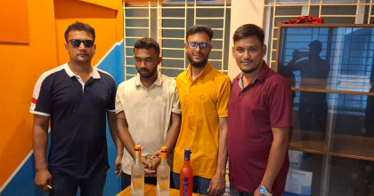 বাগেরহাটে চিতলমারীতে ভারতীয় মদসহ যুবক আটক