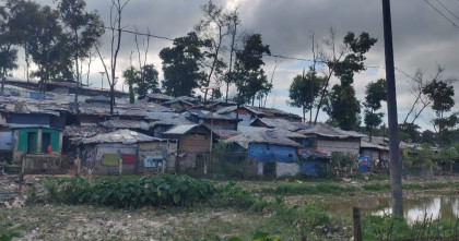 উখিয়ার রোহিঙ্গা ক্যাম্পে গুলিতে বাংলাদেশি যুবক আহত