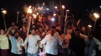 চট্টগ্রামে কার্যক্রম নিষিদ্ধ আওয়ামী লীগের মশালমিছিল, ভিডিও ভাইরাল