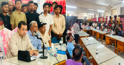 চন্ডিপাশা সরকারি উচ্চ বিদ্যালয়ে শিক্ষার মানোন্নয়নে শিক্ষকদের সঙ্গে প্রতিমন্ত্রীর মতবিনিময়