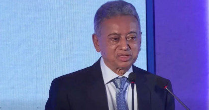 গ্যাস-বিদ্যুতের ভোগান্তি আরো দুই বছর পোহাতে হবে: অর্থমন্ত্রী 