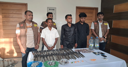 বাগেরহাটে যৌথ অভিযানে ইয়াবা-গাঁজা-চোলাই মদ ও জাল টাকাসহ ১১ জন গ্রেপ্তার