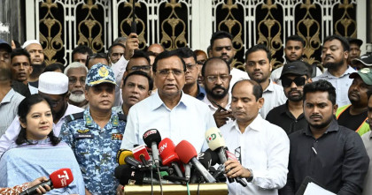 ফুটপাতে ব্যবসা করা ব্যক্তিদের সরে যেতে হবে: ডিএসসিসি প্রশাসক