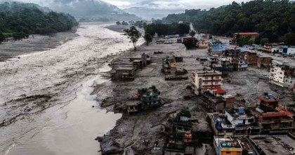 নেপাল-তিব্বতে বন্যায় মৃতের সংখ্যা ছাড়াল ১০০০