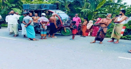 তিনানী বাজারের ব্যবসায়ীর কাছ থেকে ৩৮ হাজার টাকা ও মোবাইল ছিনতাইয়ের অভিযোগ